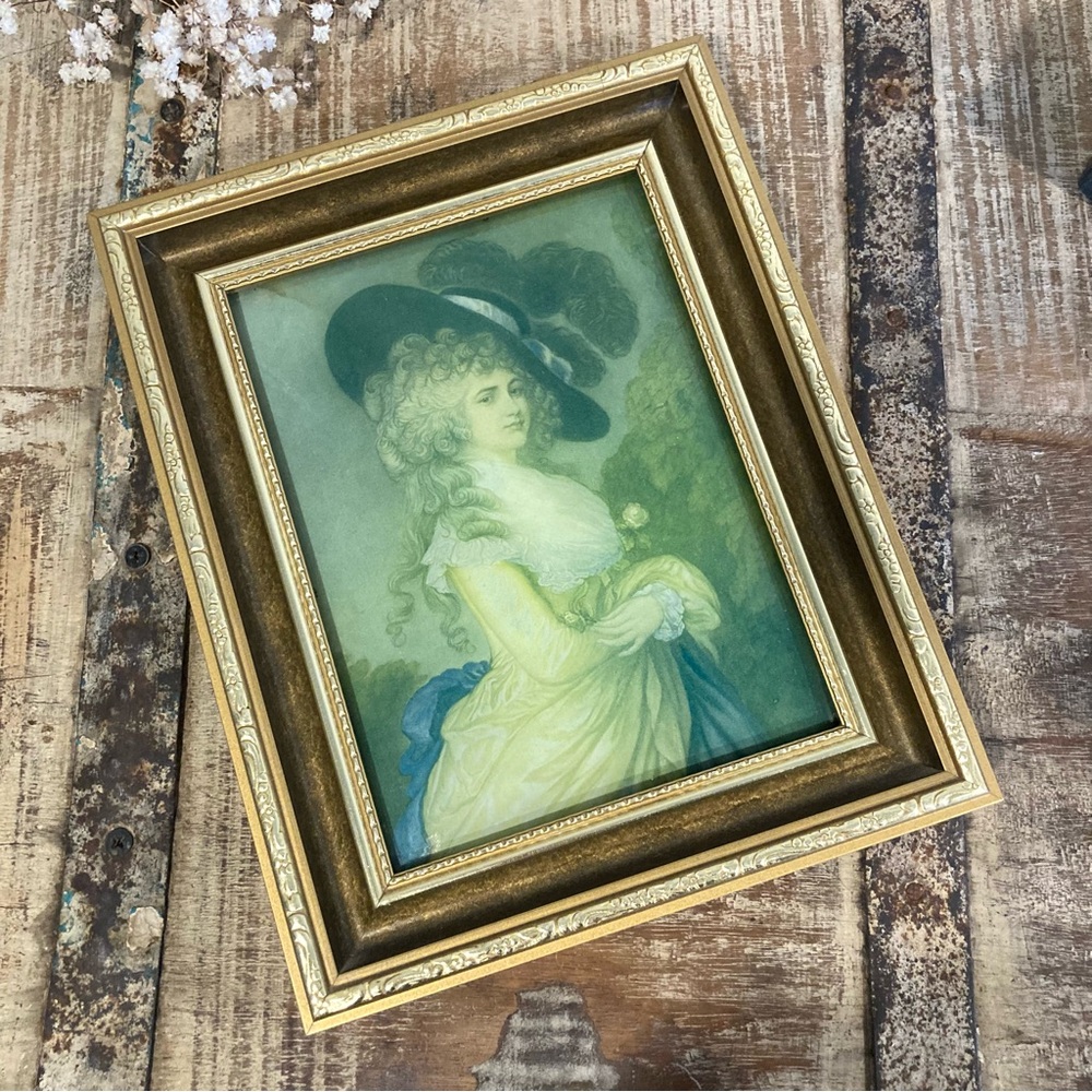 Convex Bubble Glass Framed Portrait Print Ornate Gold Frame 8x10 Victorian Lady